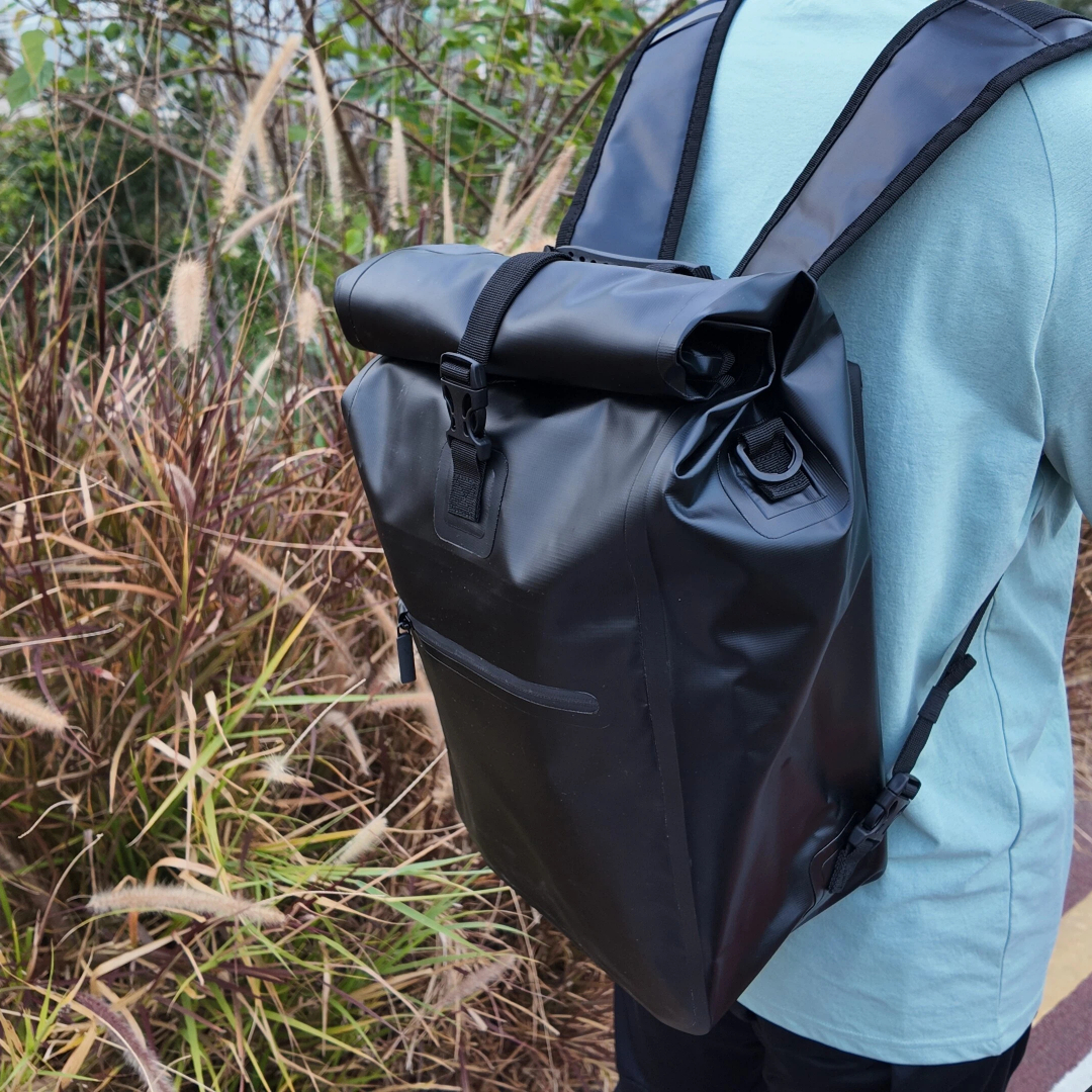 3-in-1 Versatile Waterproof Bike Pannier & Backpack DETAIL 3