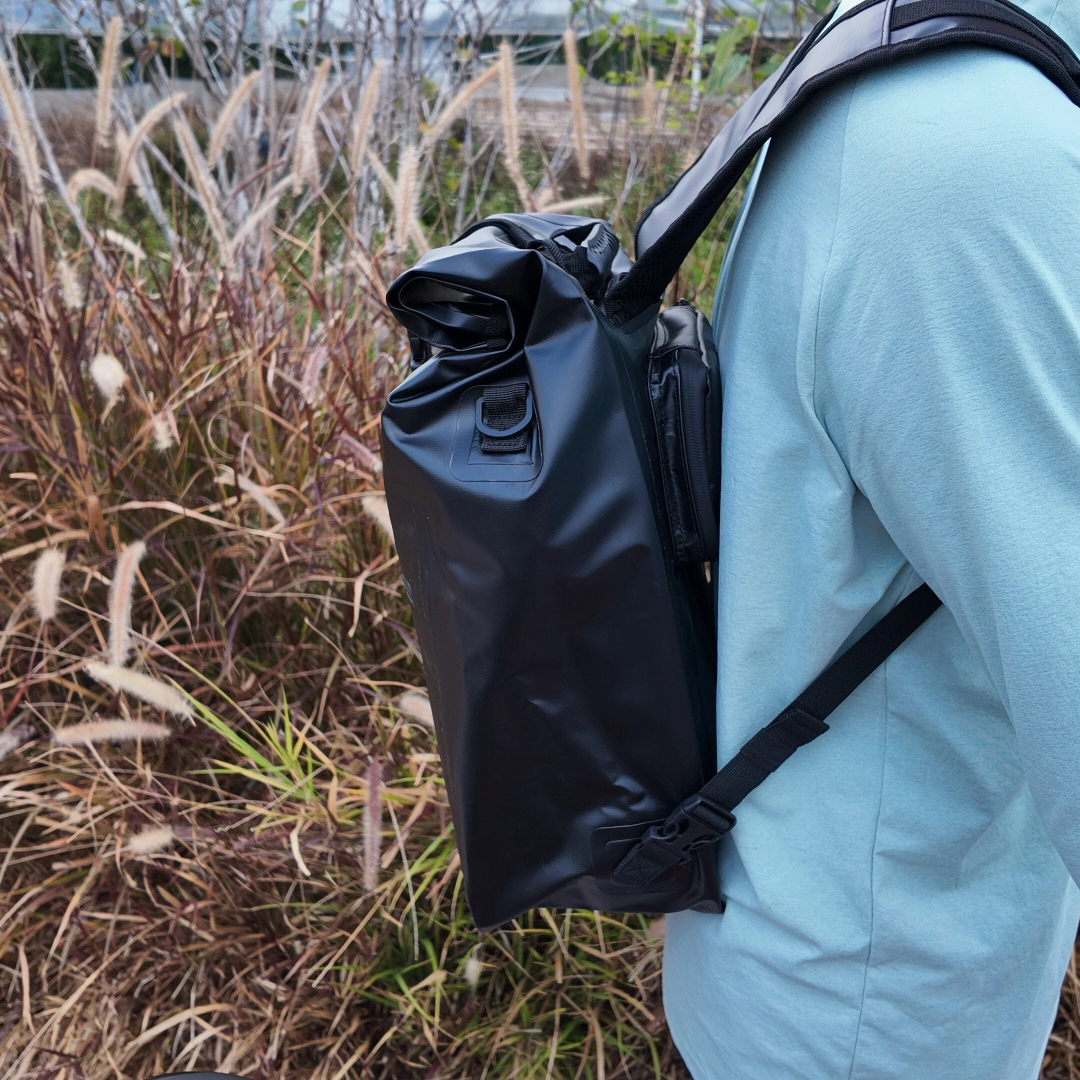 3-in-1 Versatile Waterproof Bike Pannier & Backpack DETAIL 5