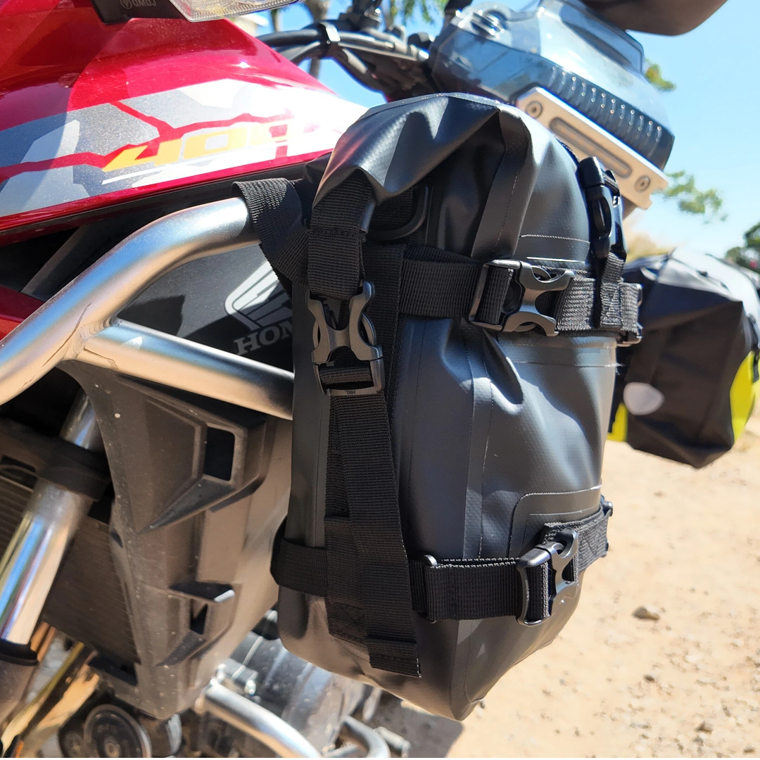 Custom Motorcycle Waterproof Crash Bar Bag detail 1