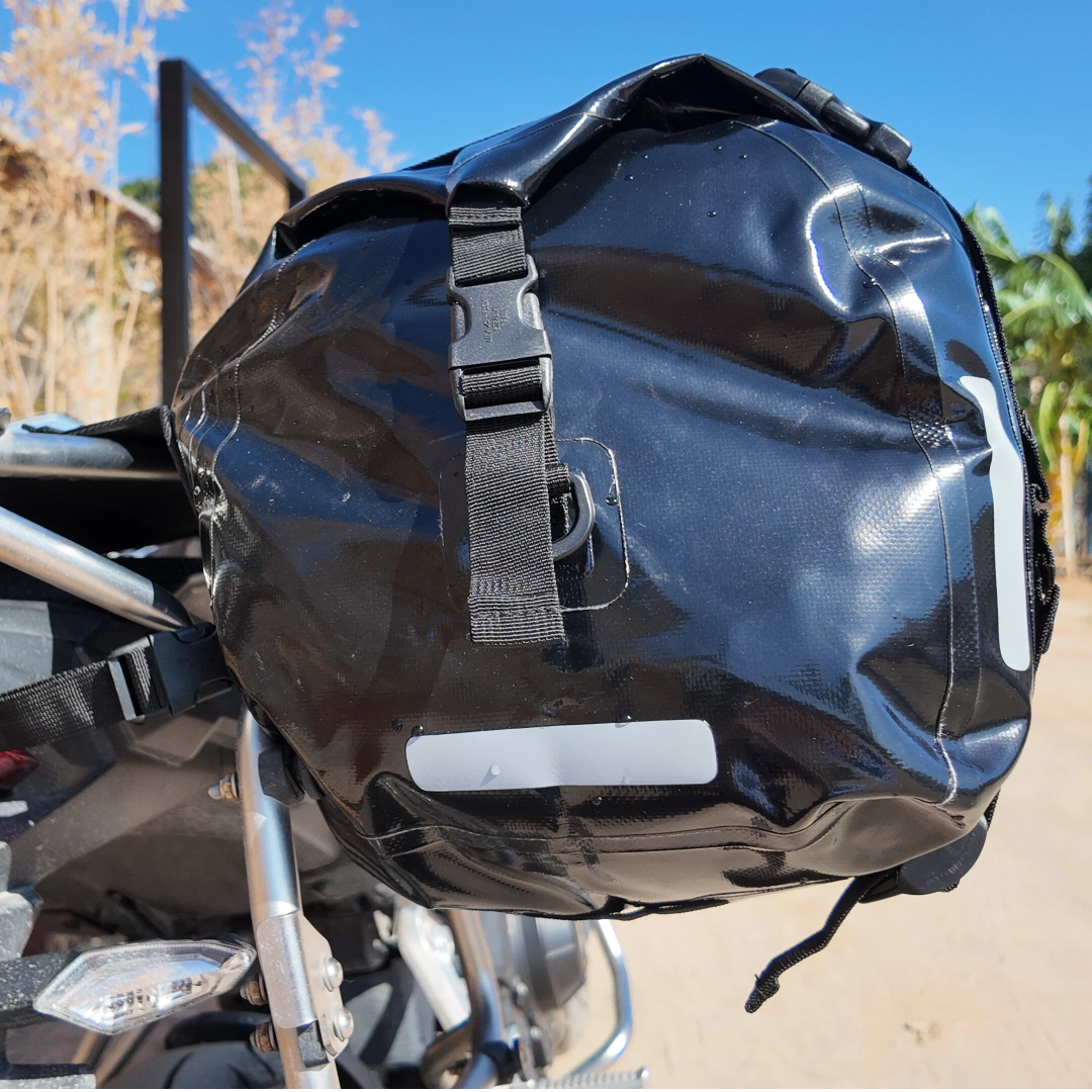 Custom Waterproof Glossy Finish Motorcycle Pannier 3