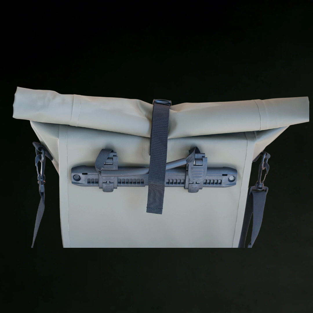 Ultimate Large Capacity Waterproof Bike Pannier DETAIL 1